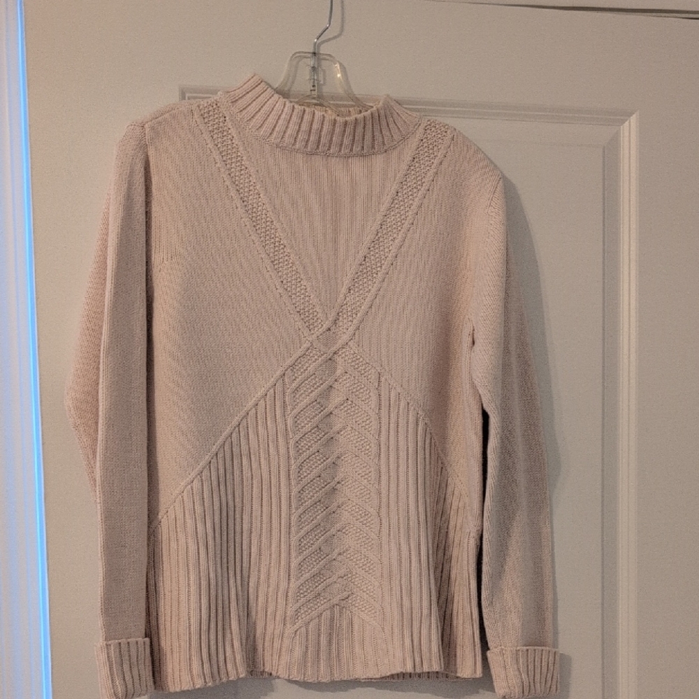 Liz Claiborne Women's Pink Turtleneck Sweater
